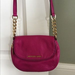 Michael kors small cross body
